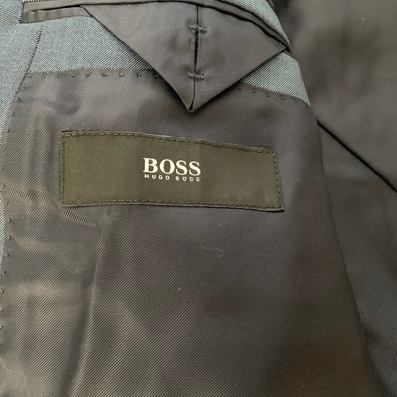 Hugo Boss Men's Blazer 40R - Picture 2 of 2